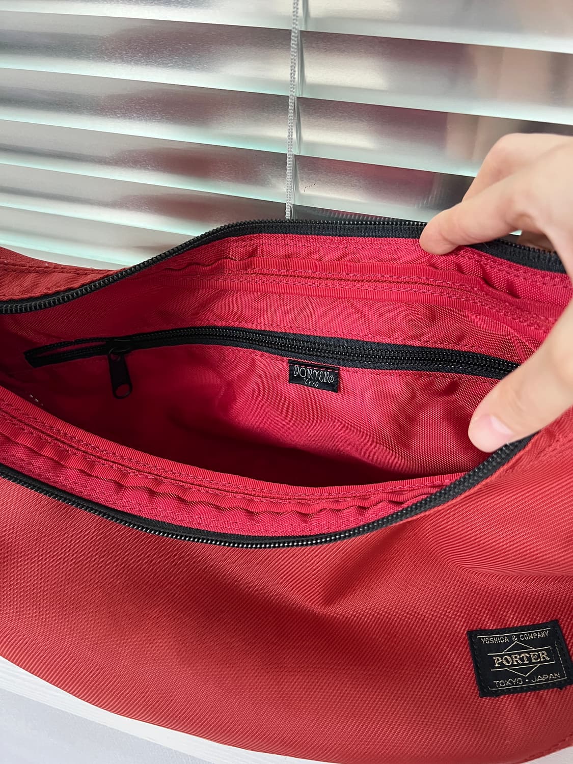 PORTER ROUND-SHOULDER BAG (Red)  상품이미지7