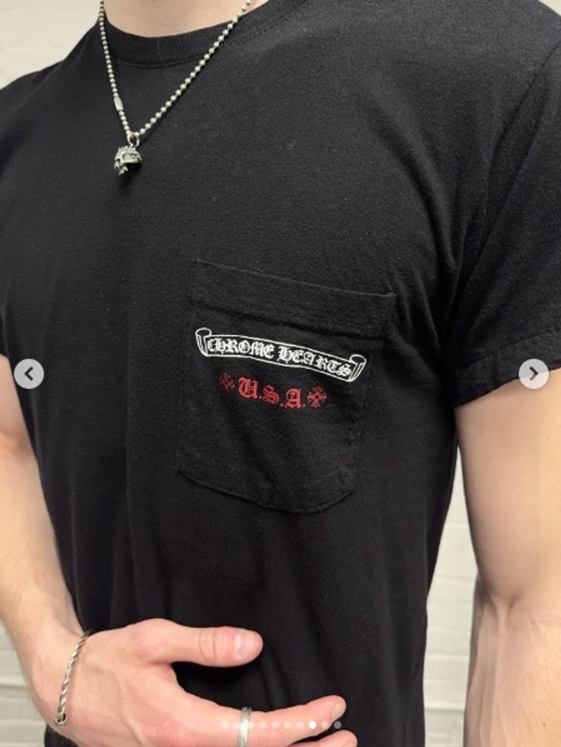 크롬하츠 아메리칸 플래그 성조기 대거 티셔츠 블랙 상품이미지9