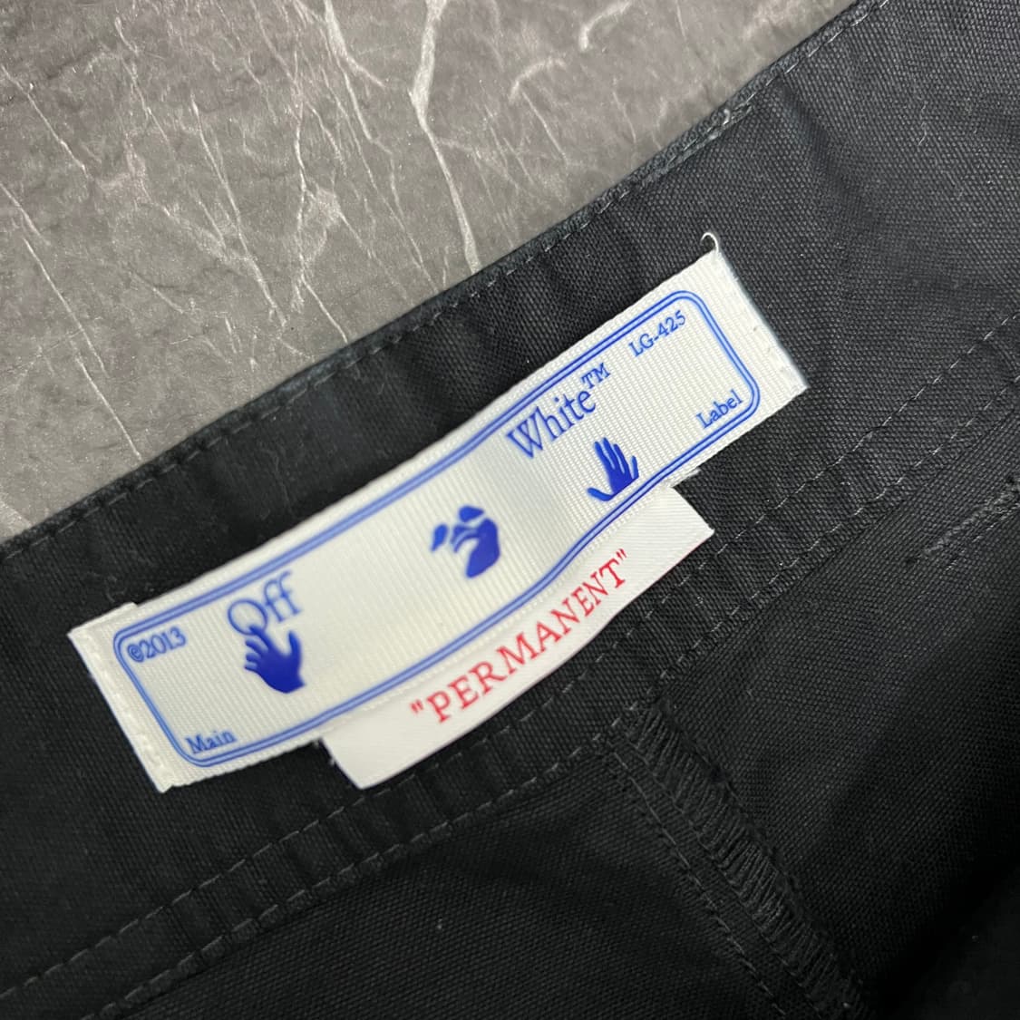 오프화이트 디아그널 패턴 코튼 팬츠  상품이미지7