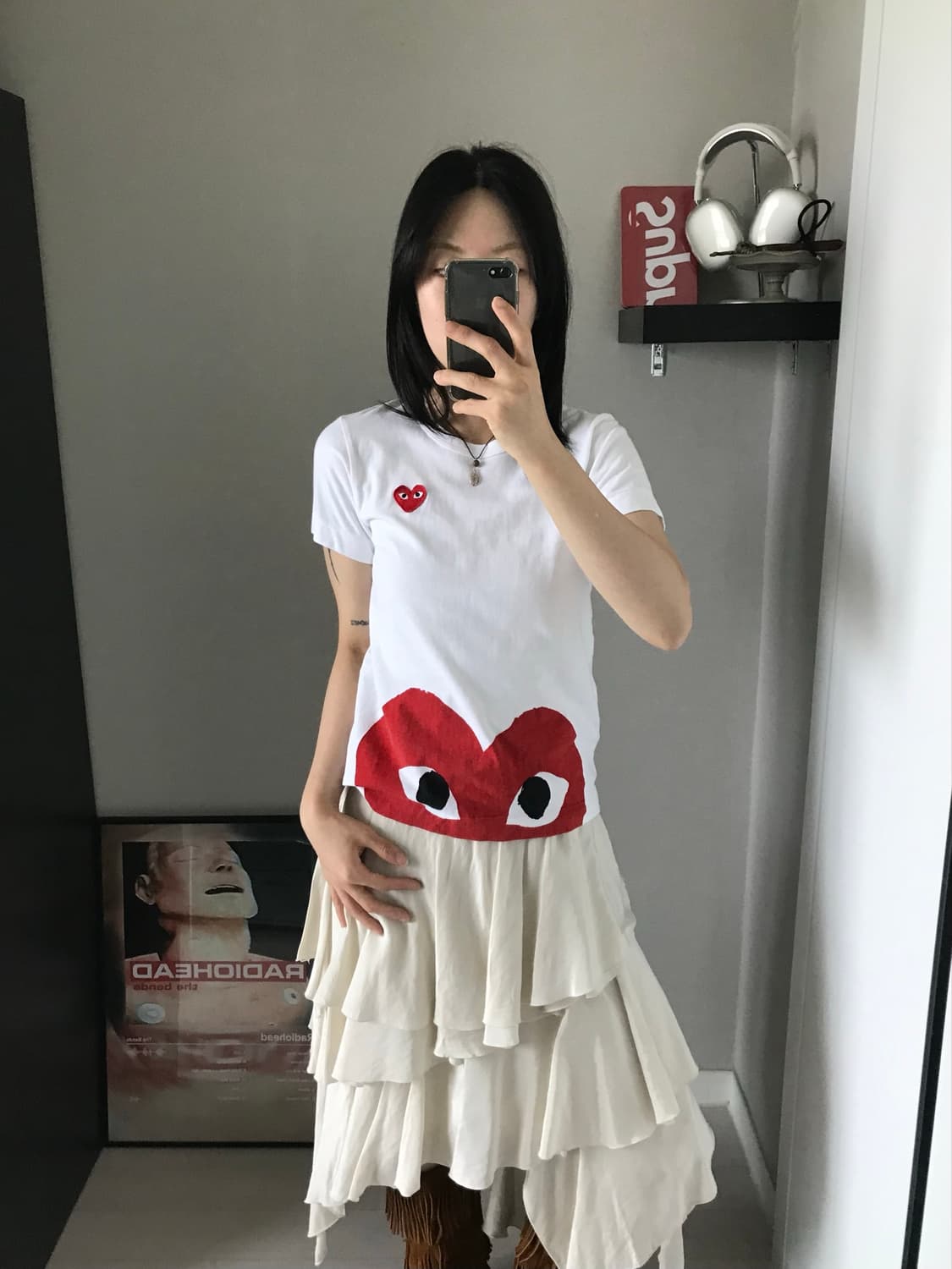 플레이 꼼데가르송 여성용 레드와펜 반하트 화이트 반팔티 상품이미지1