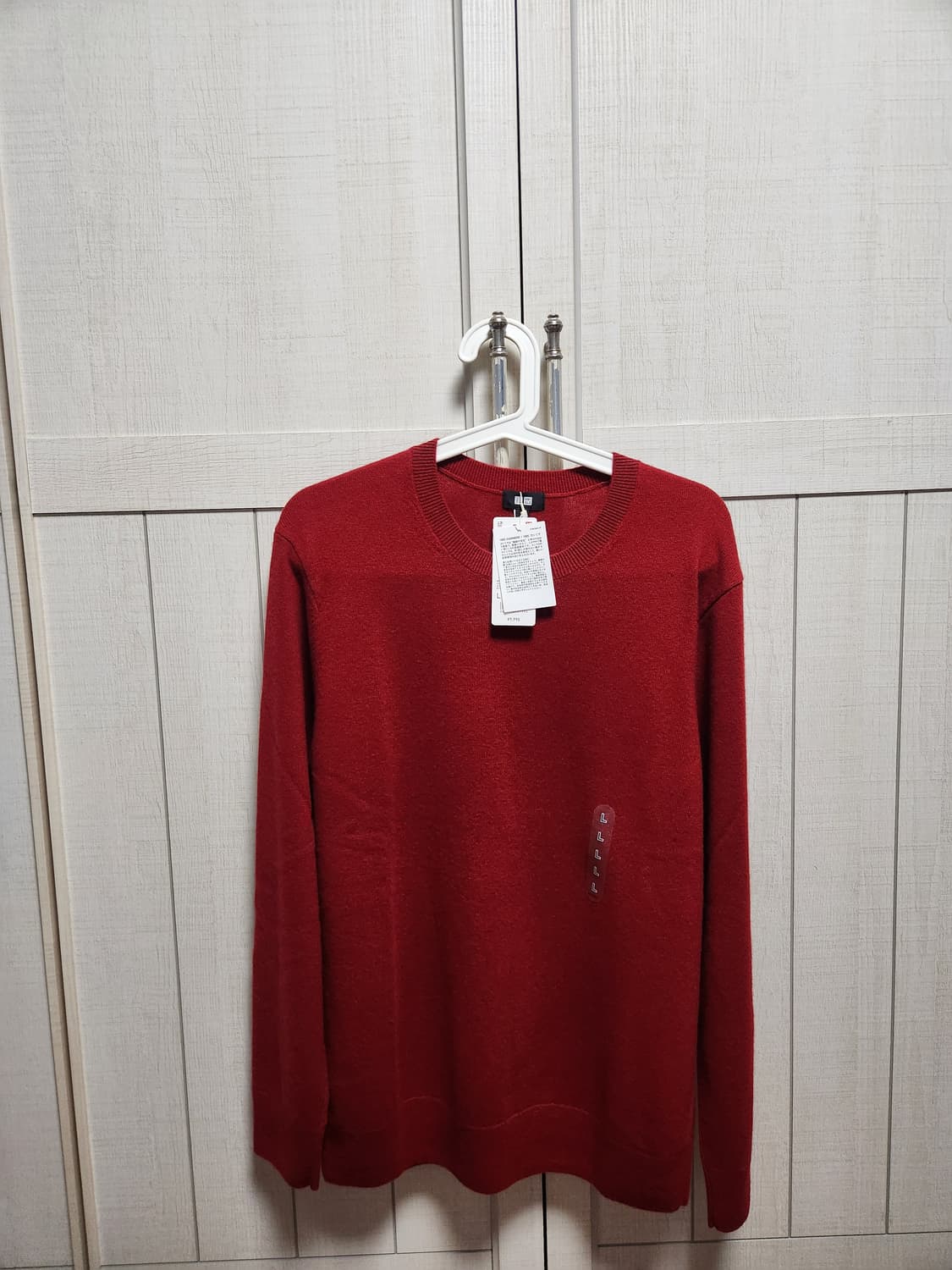 유니클로 캐시미어니트 레드 L사이즈(새상품) 상품이미지1