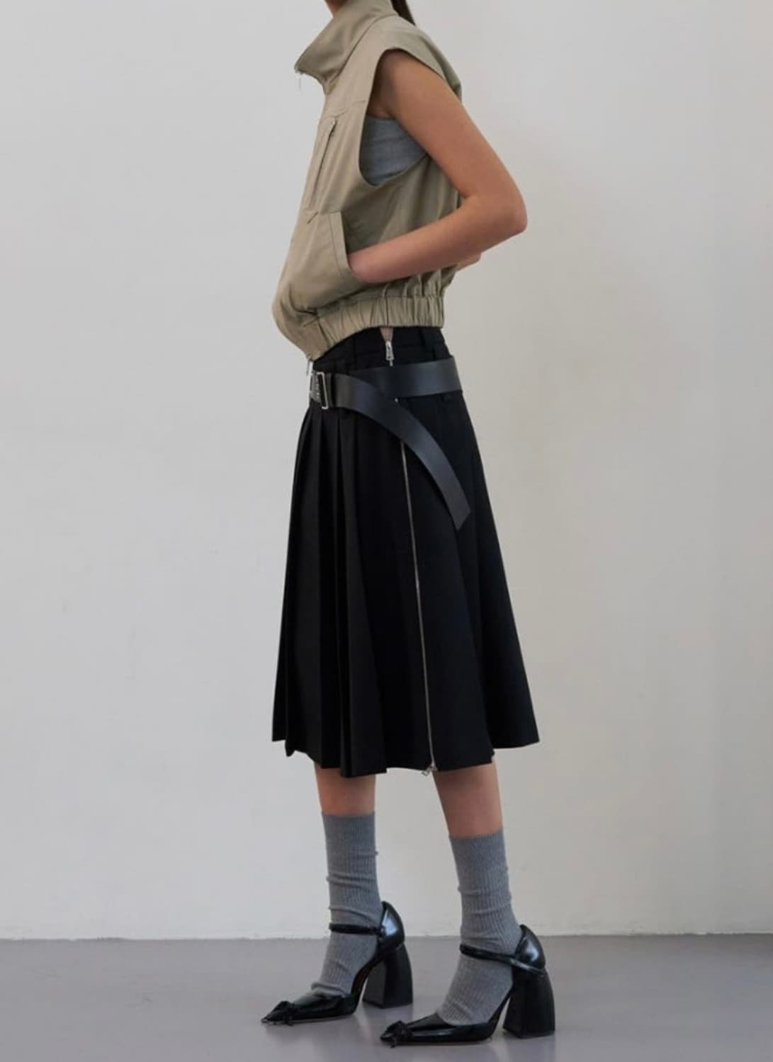 [LCDC] 엘씨디씨 사이드 지퍼 플리츠 미디 스커트 #BLACK (M) 상품이미지2