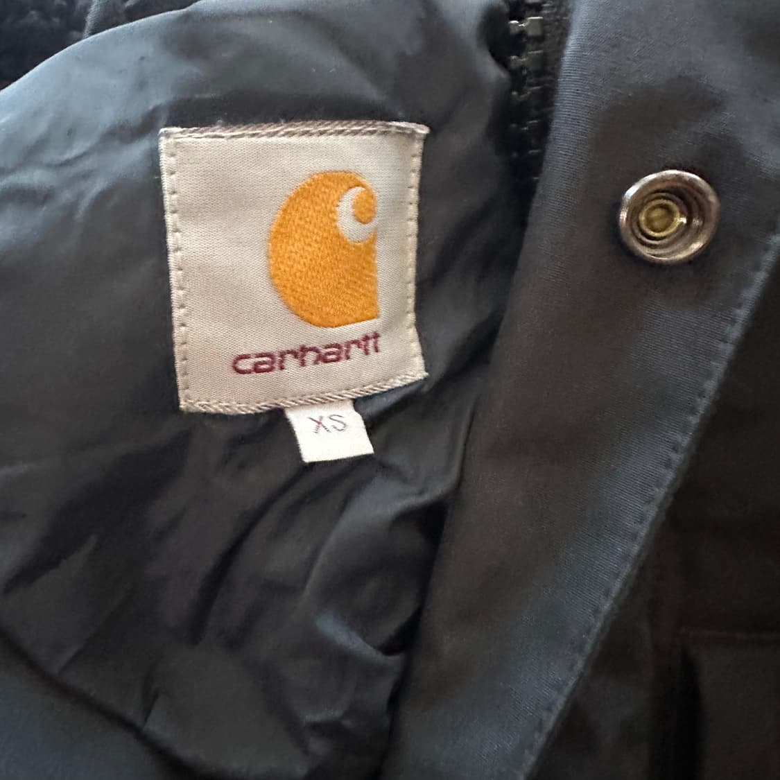 칼하트 블랙 후드 패딩 상품이미지4