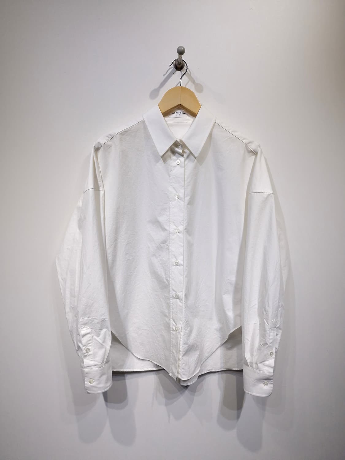 YOUR NAME HERE 유어네임히얼 화이트 셔츠 상품이미지2