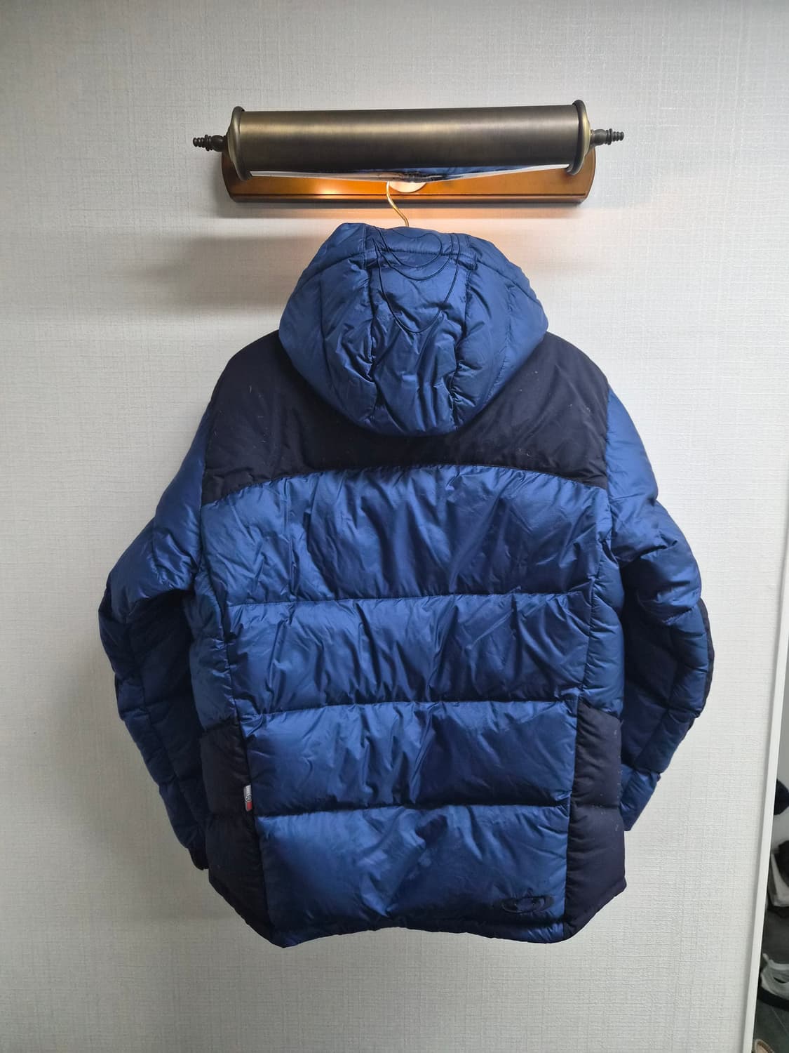 L/100) 살로몬 800fil 익스트림 윈드스탑 패딩 팝니다 상품이미지2