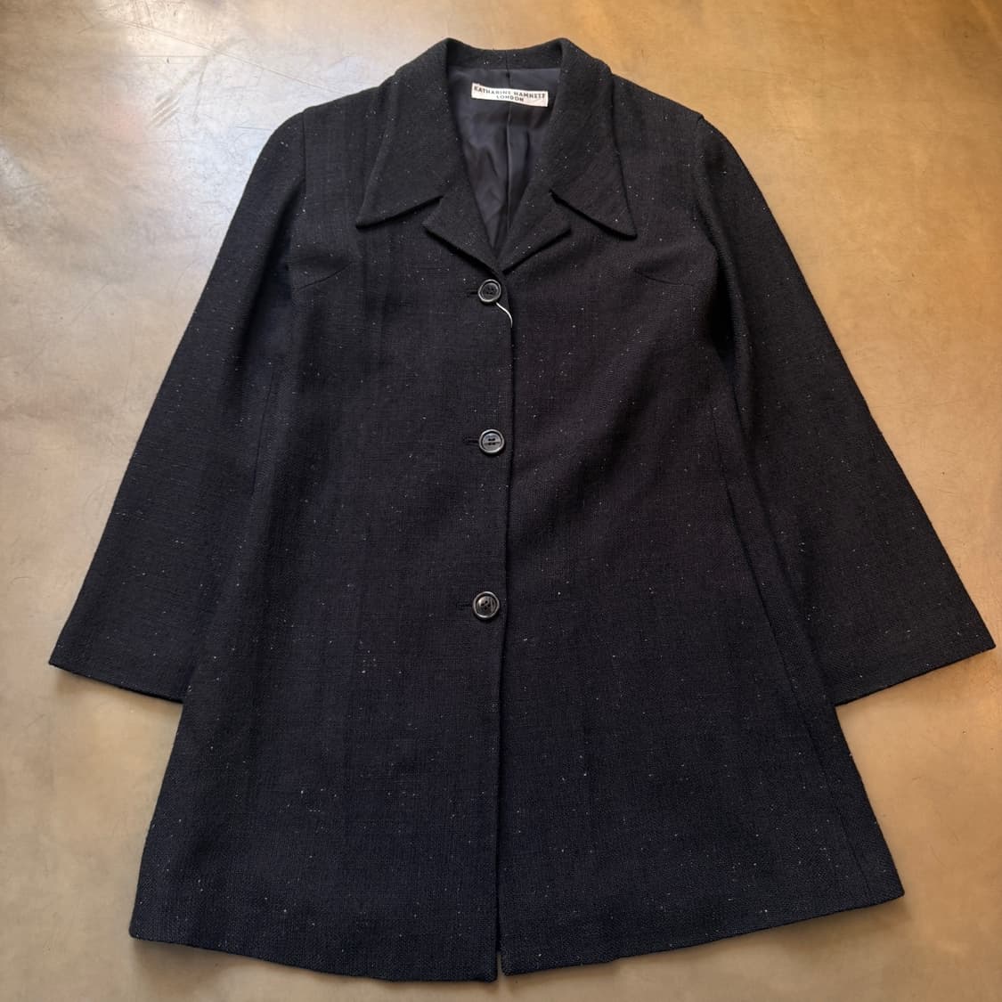 캐서린 햄넷 런던 유니크 패브릭 코트 상품이미지1