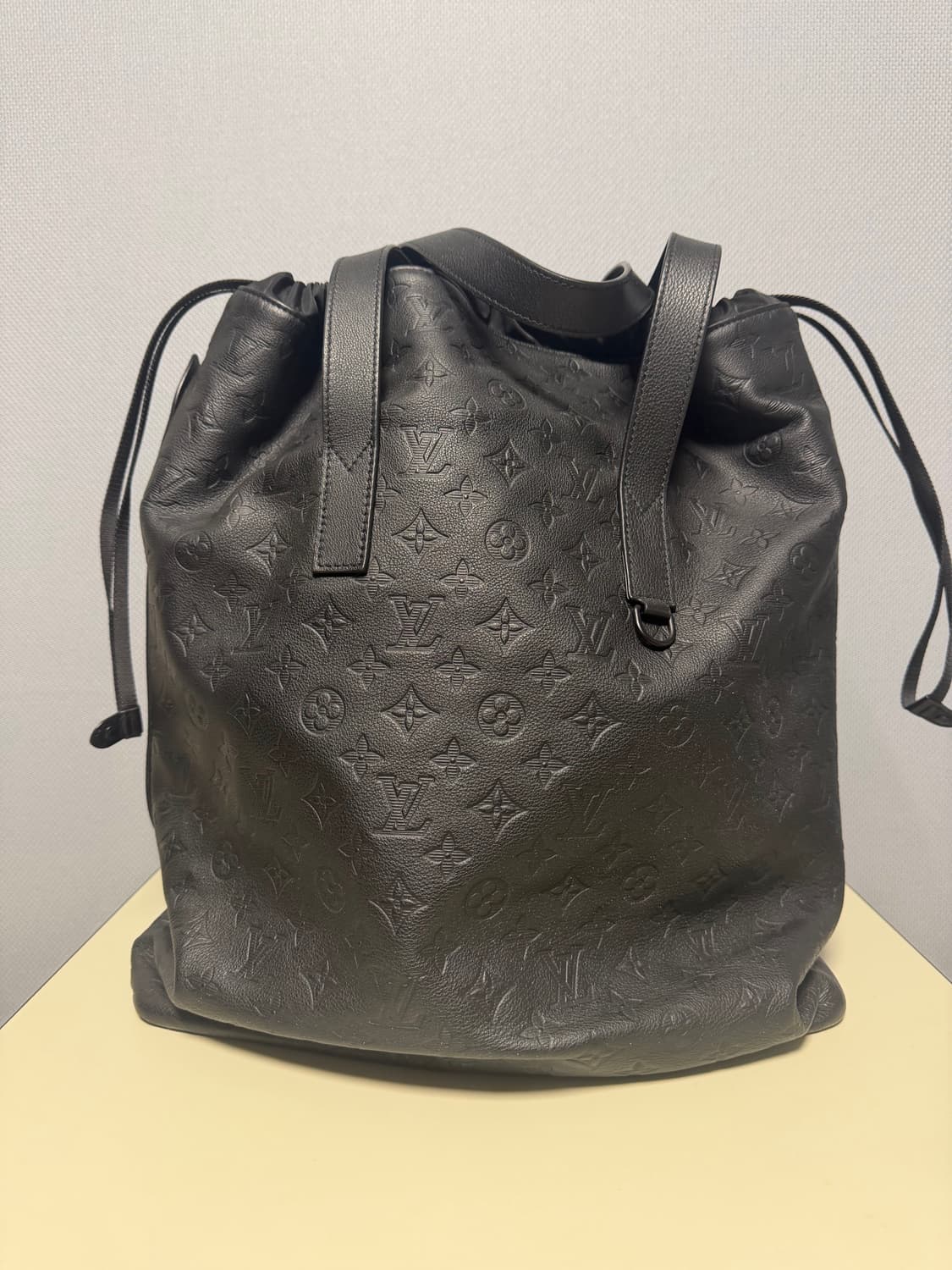 루이비통 헬멧 백 쉐도우 모노그램 상품이미지2