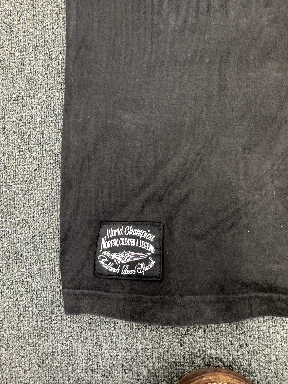 L)Norton 빈티지 자수 큐빅 로고 여성 반팔 티셔츠 상품이미지3