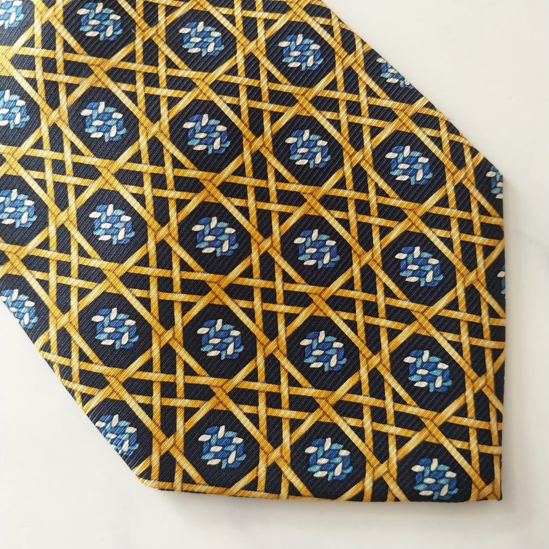 니나리치 실크 골드&네이비 기하 패턴 넥타이 9.6cm A등급 K1311 상품이미지9