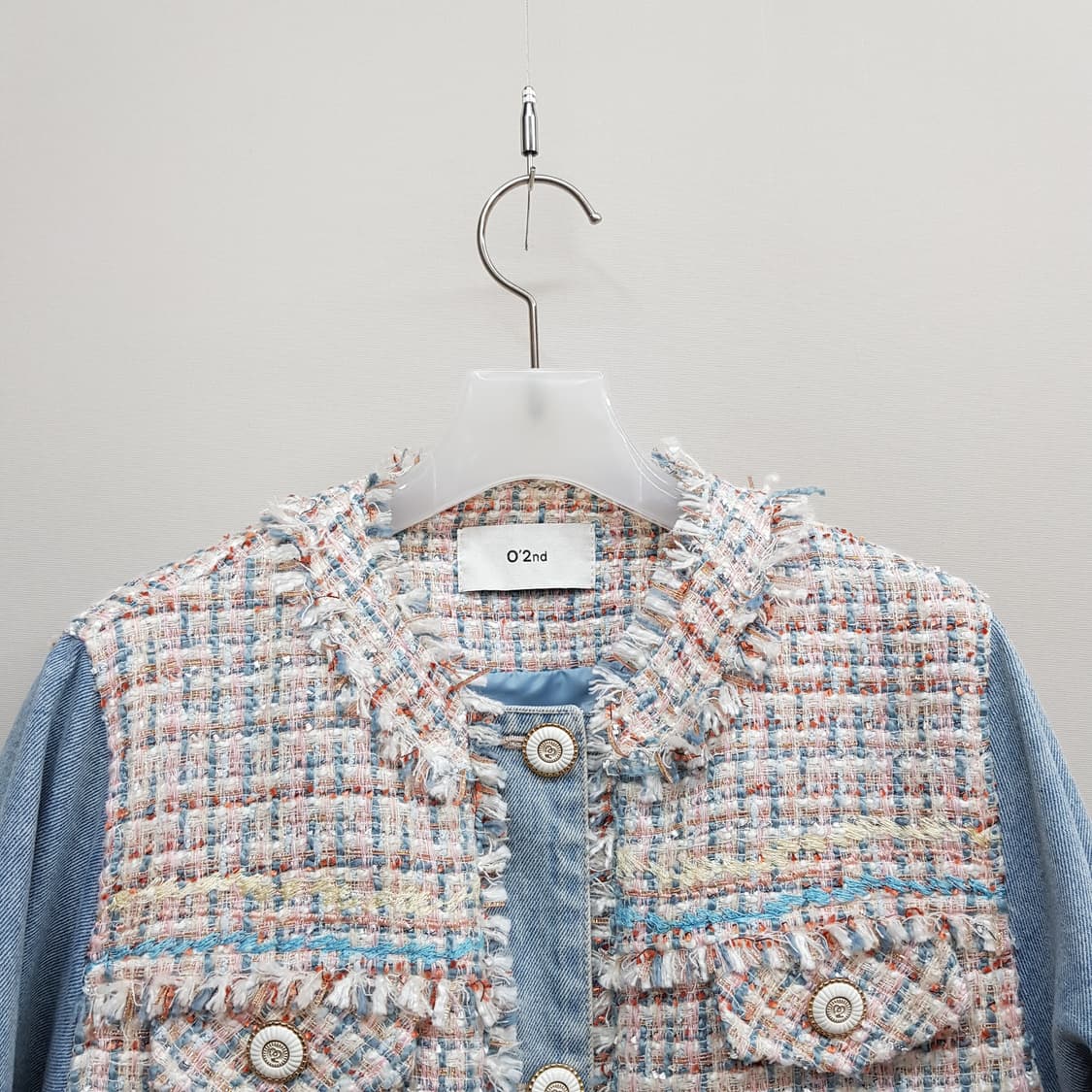 O2nd 오즈세컨 2021 트위드 데님 배색 크롭 자켓 76-90-155 상품이미지2