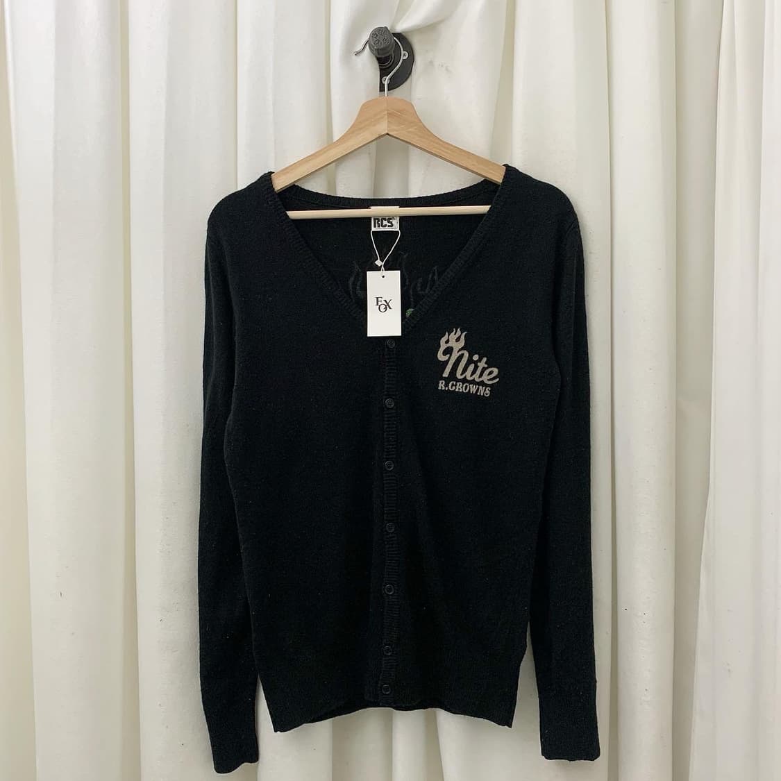 로데오 크라운스 블랙 백스컬 브이넥 가디건 상품이미지1