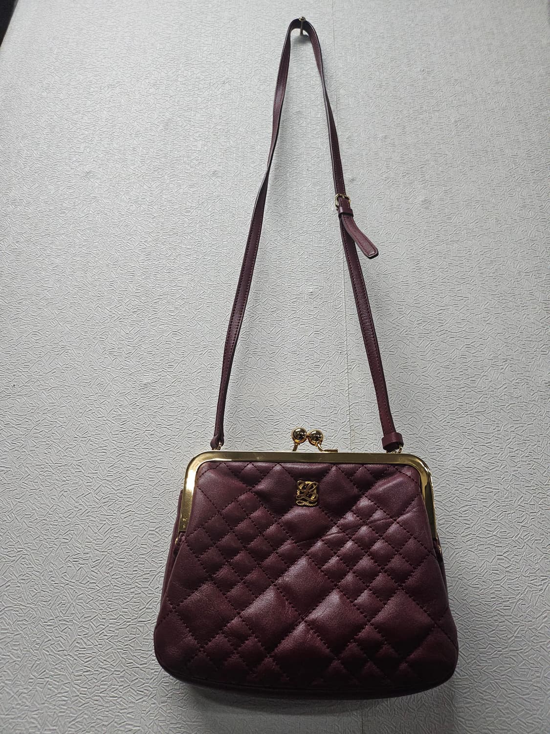 루이까또즈 와인색 퀼팅 크로스백 상품이미지2