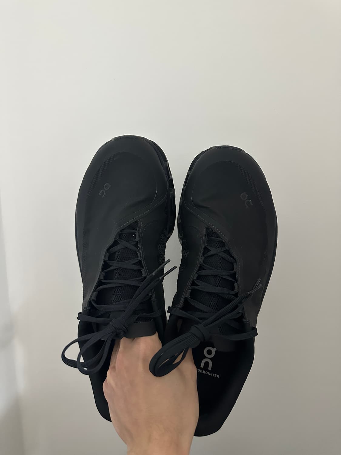 온 러닝 포스트아카이브팩션 블랙 275 상품이미지1