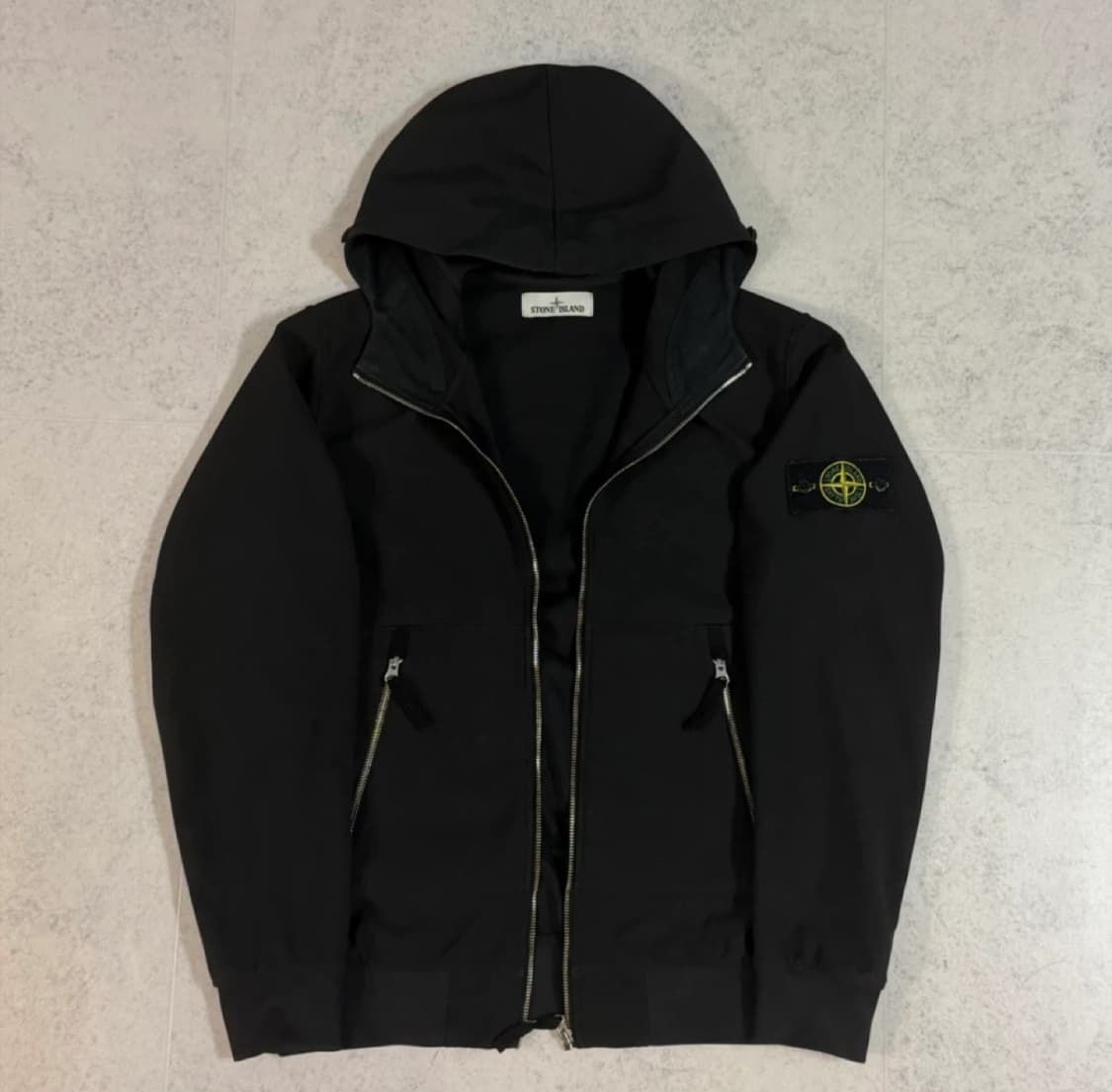 스톤아일랜드 소프트쉘 M 상태A 상품이미지1