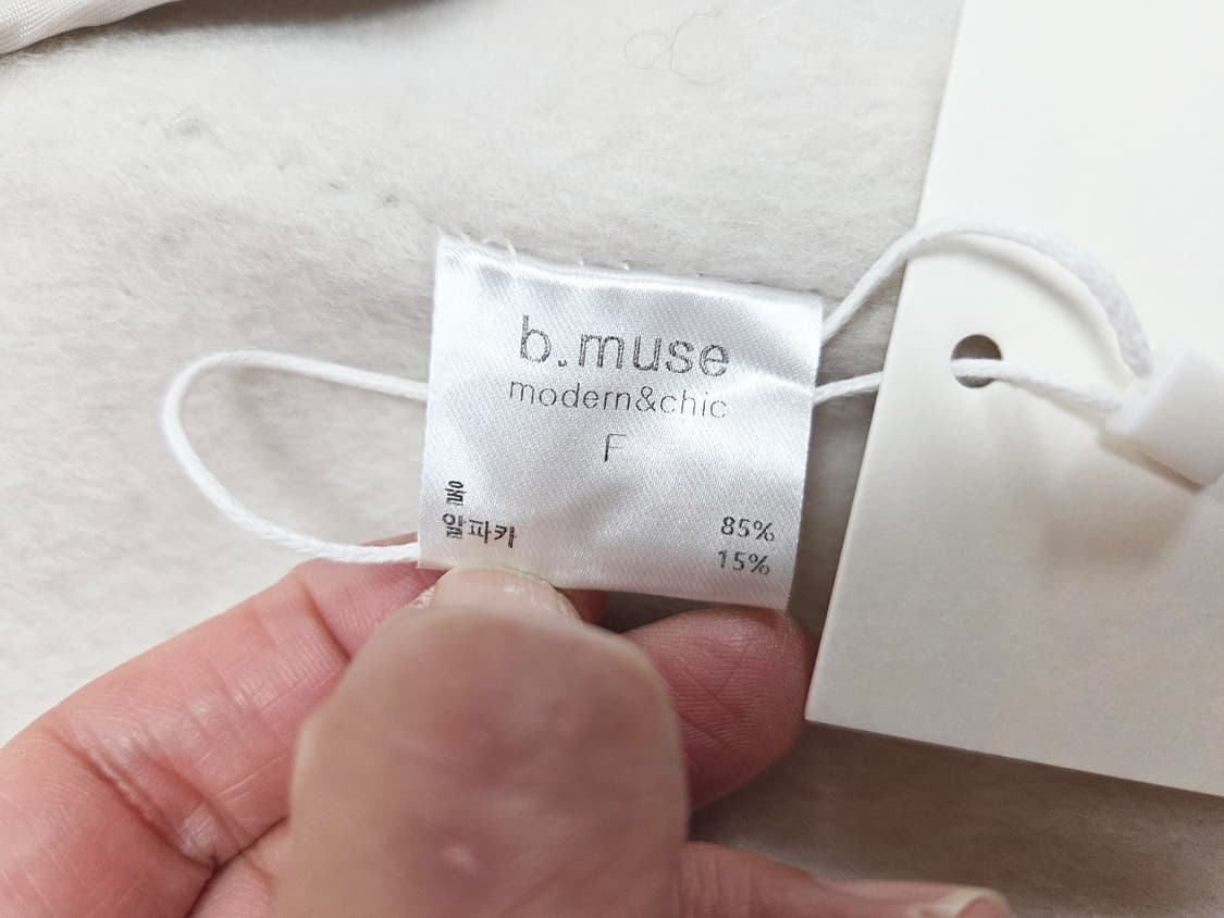 비뮤즈(B.MUSE) 베뉴엣 알파카 울 세르코트 프리사이즈 새상품 상품이미지10