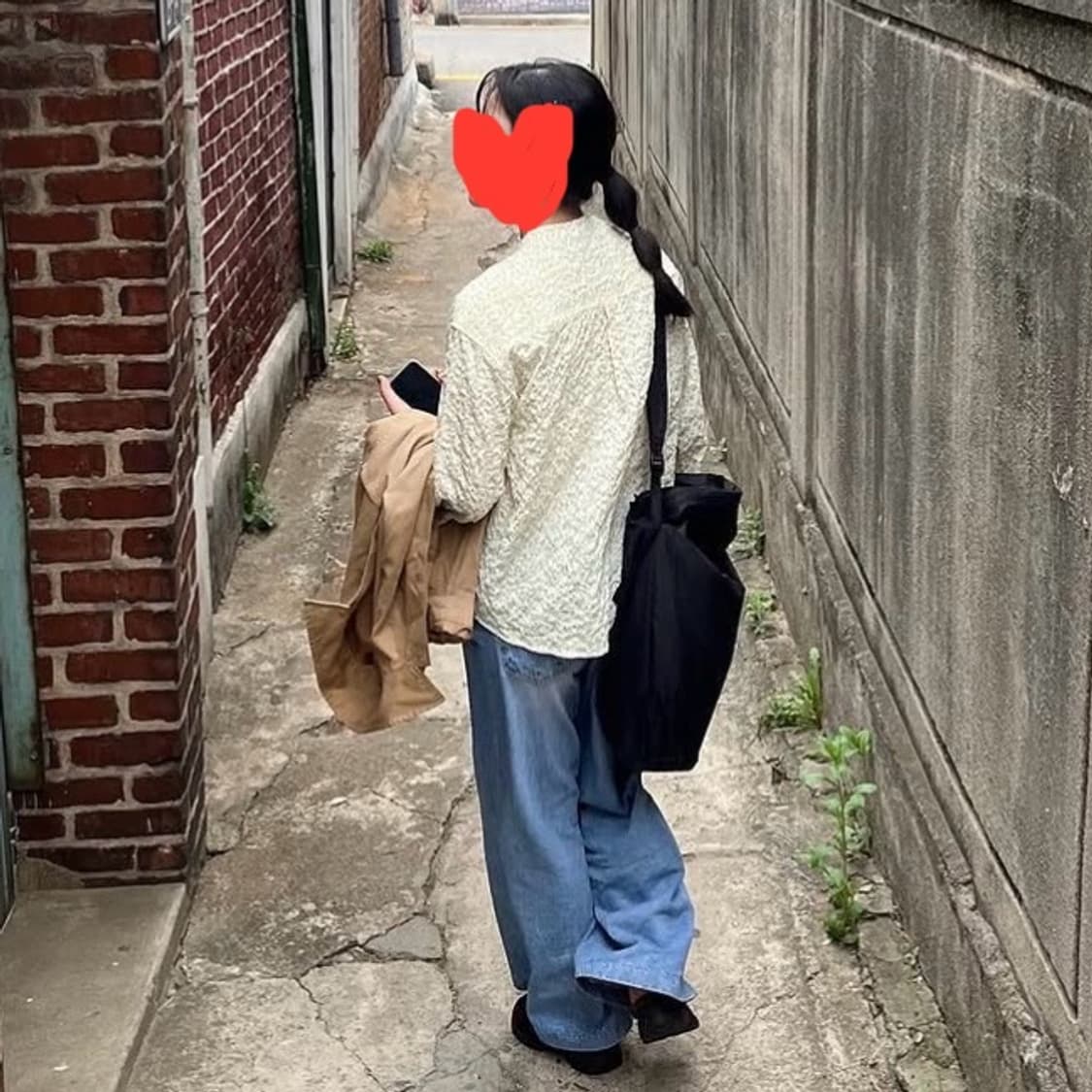 미구프로덕트(miguproduct) 잔꽃 블라우스 상품이미지2