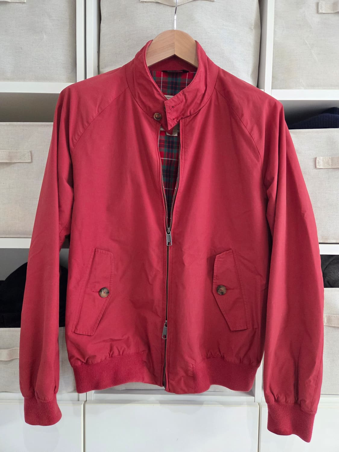 바라쿠타 G9 다크레드 상품이미지1