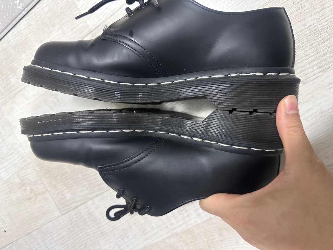 닥터마틴 1461 스무스 화이트 스티치(ws) uk6 상품이미지4