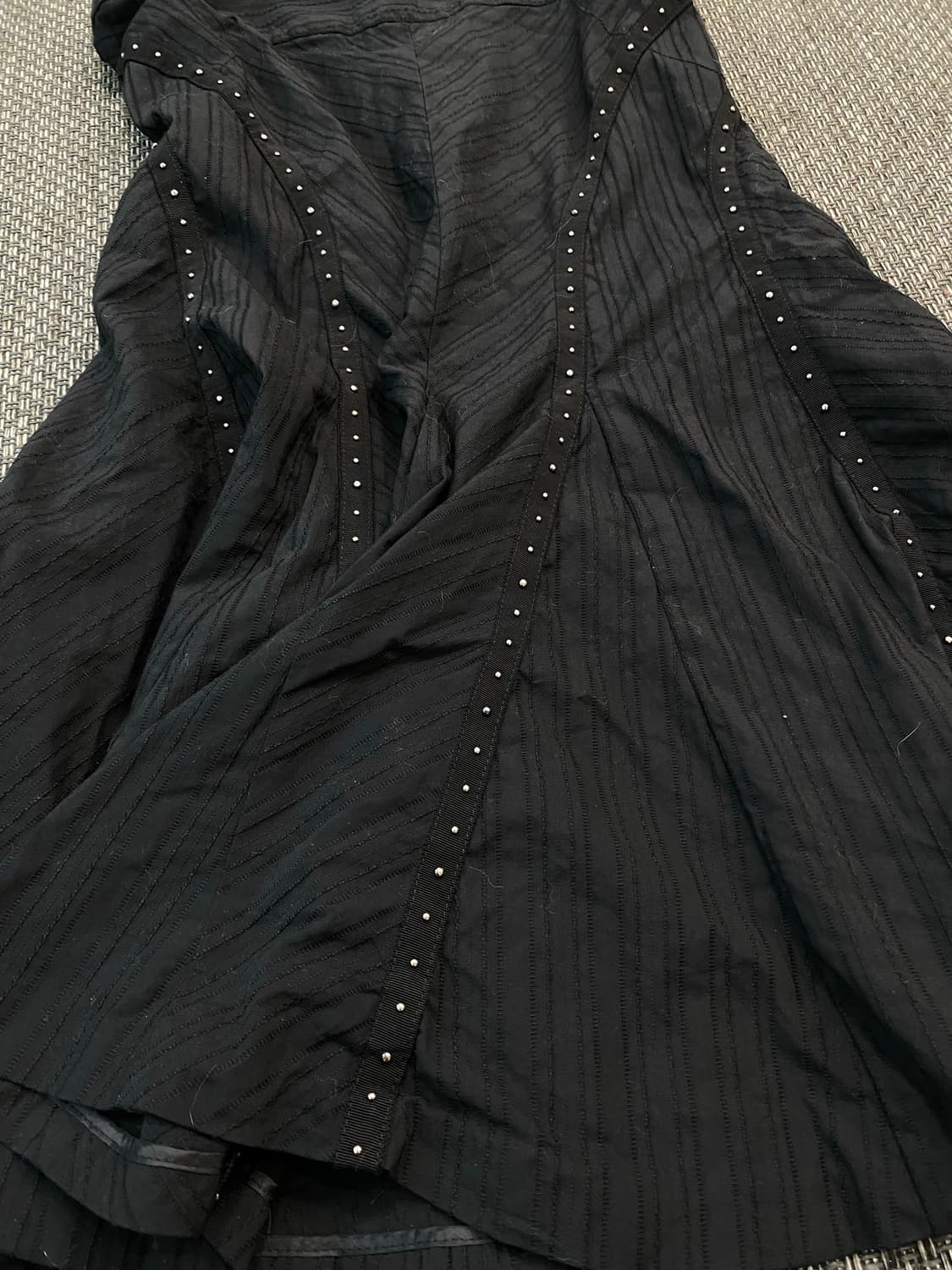 Wave Pattern Stud Detail Skirts 상품이미지6