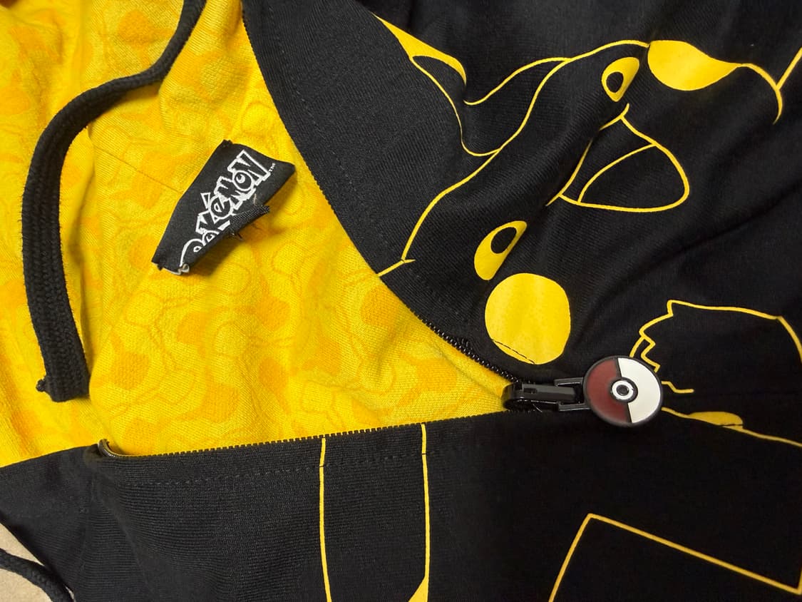 피카츄 후드집업 상품이미지2