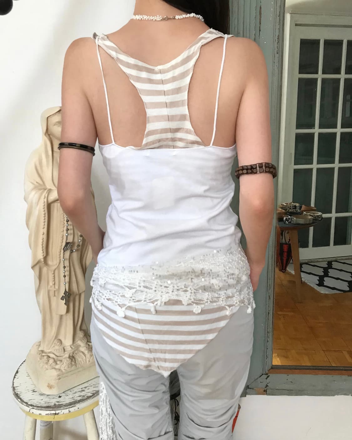 vintage white pattern sleeveless 상품이미지2
