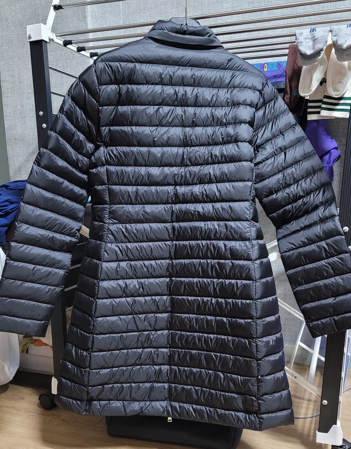 몽클레어 여성용 경량 롱패딩 여성 77 상품이미지2