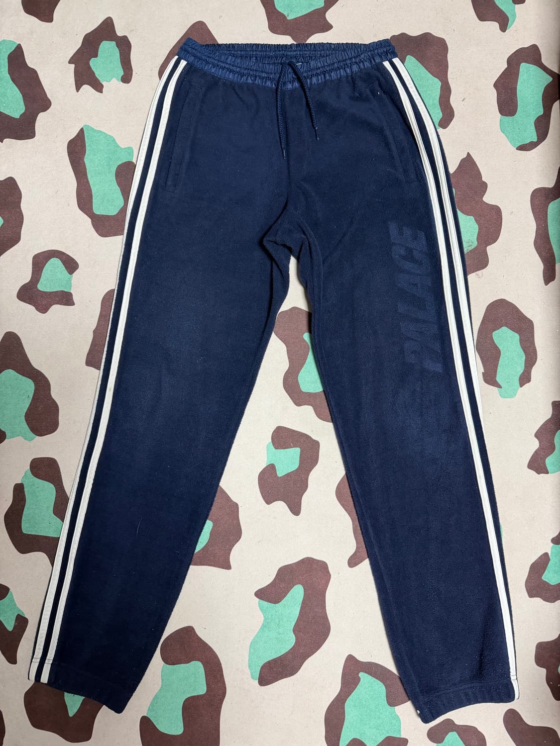 팔라스 아디다스 벨벳팬츠 상품이미지1