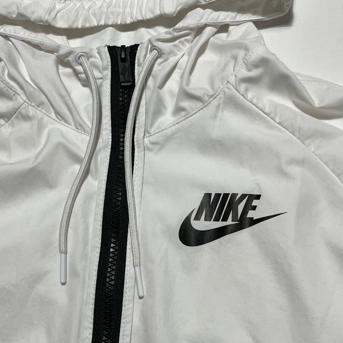 나이키 윈드러너  상품이미지3