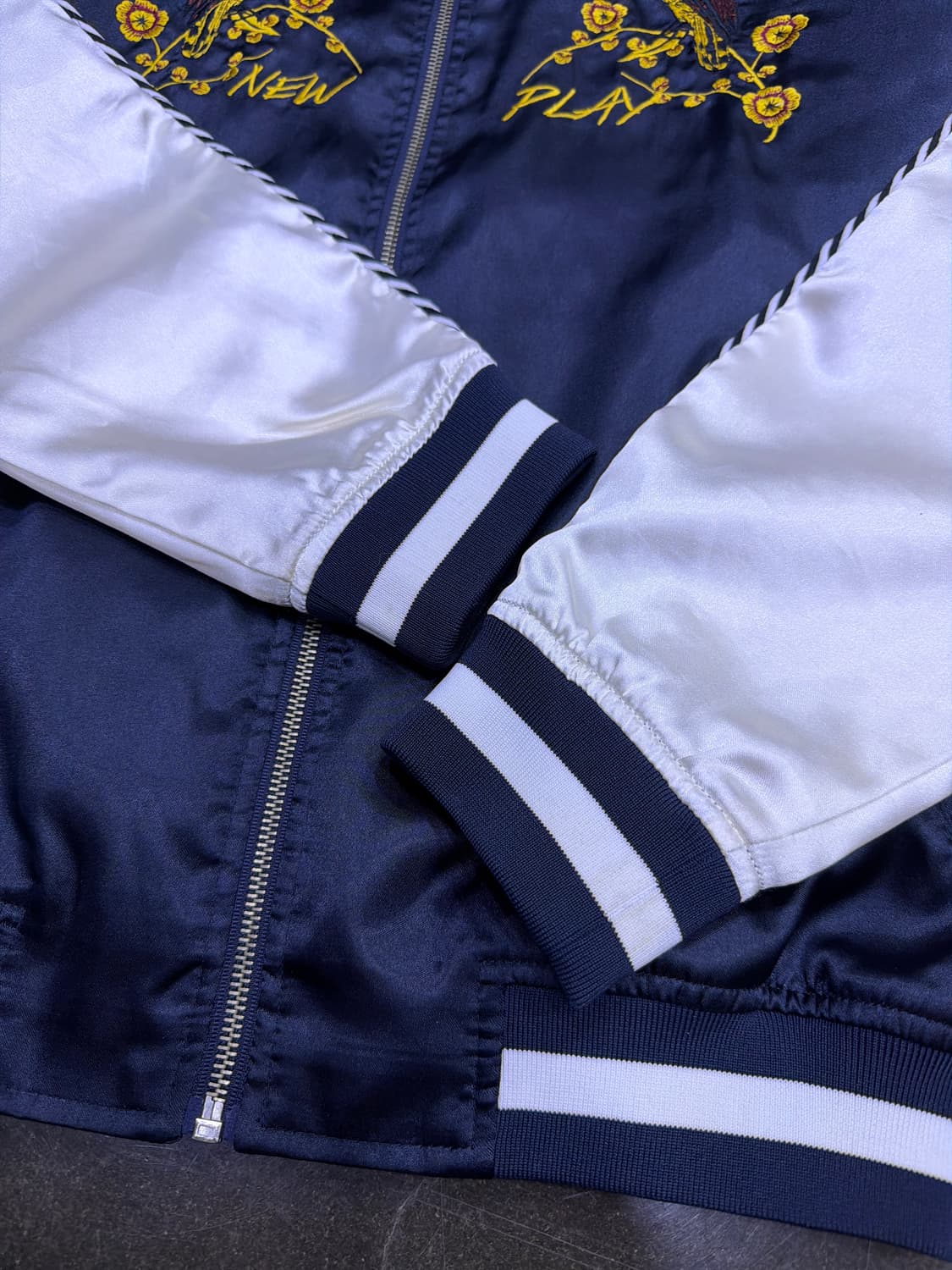 엘스팅코 이글스 플라워 자수 스카쟌 봄버자켓 져지 M 상품이미지5