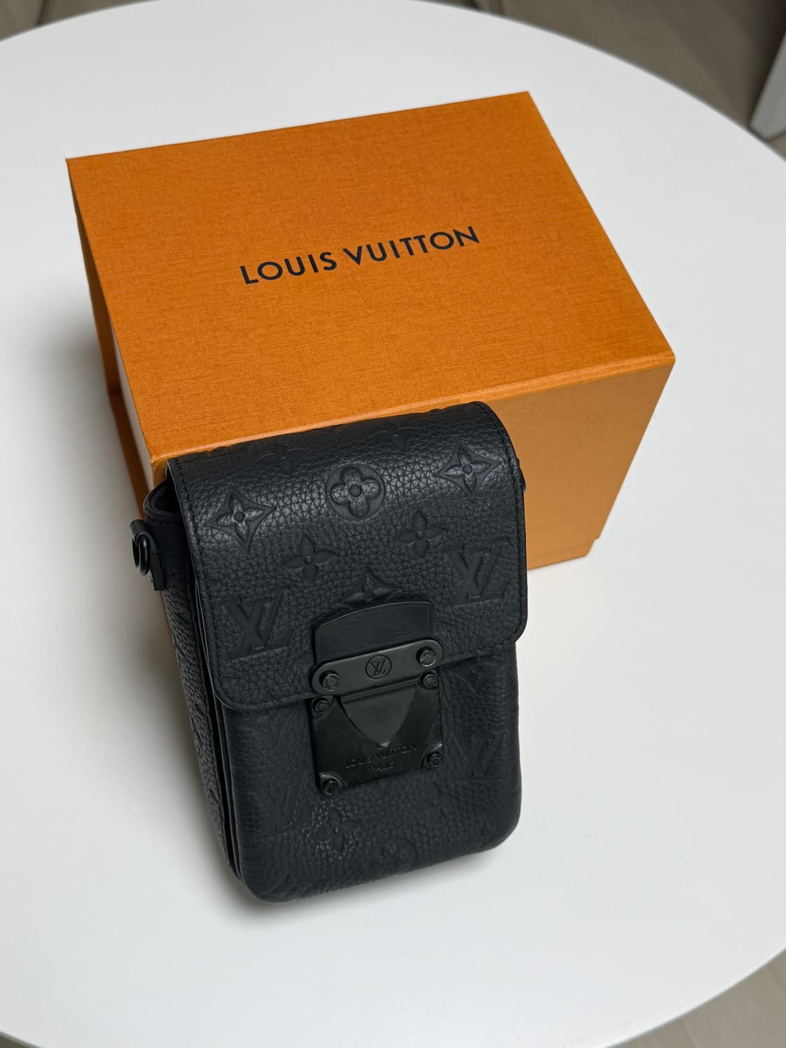 루이비통 s락 미니크로스백 상품이미지1