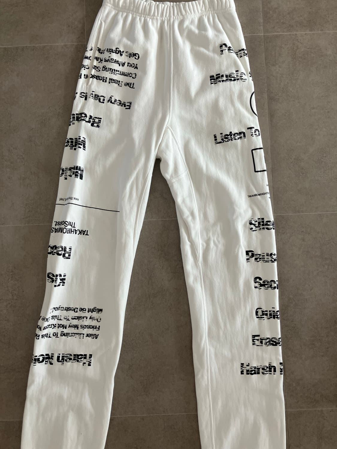 솔로이스트 스웻팬츠 상품이미지1