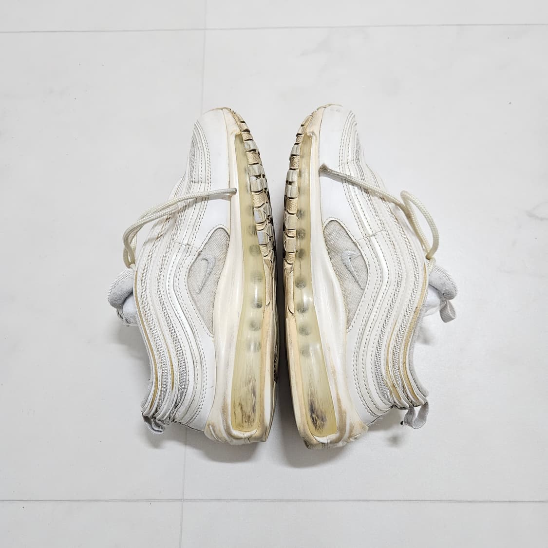 나이키 에어맥스 97 화이트 240mm 상품이미지4