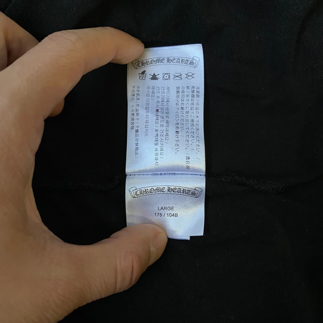 [L] 크롬하츠 홀스슈 로고 포켓 티셔츠 블랙 상품이미지9