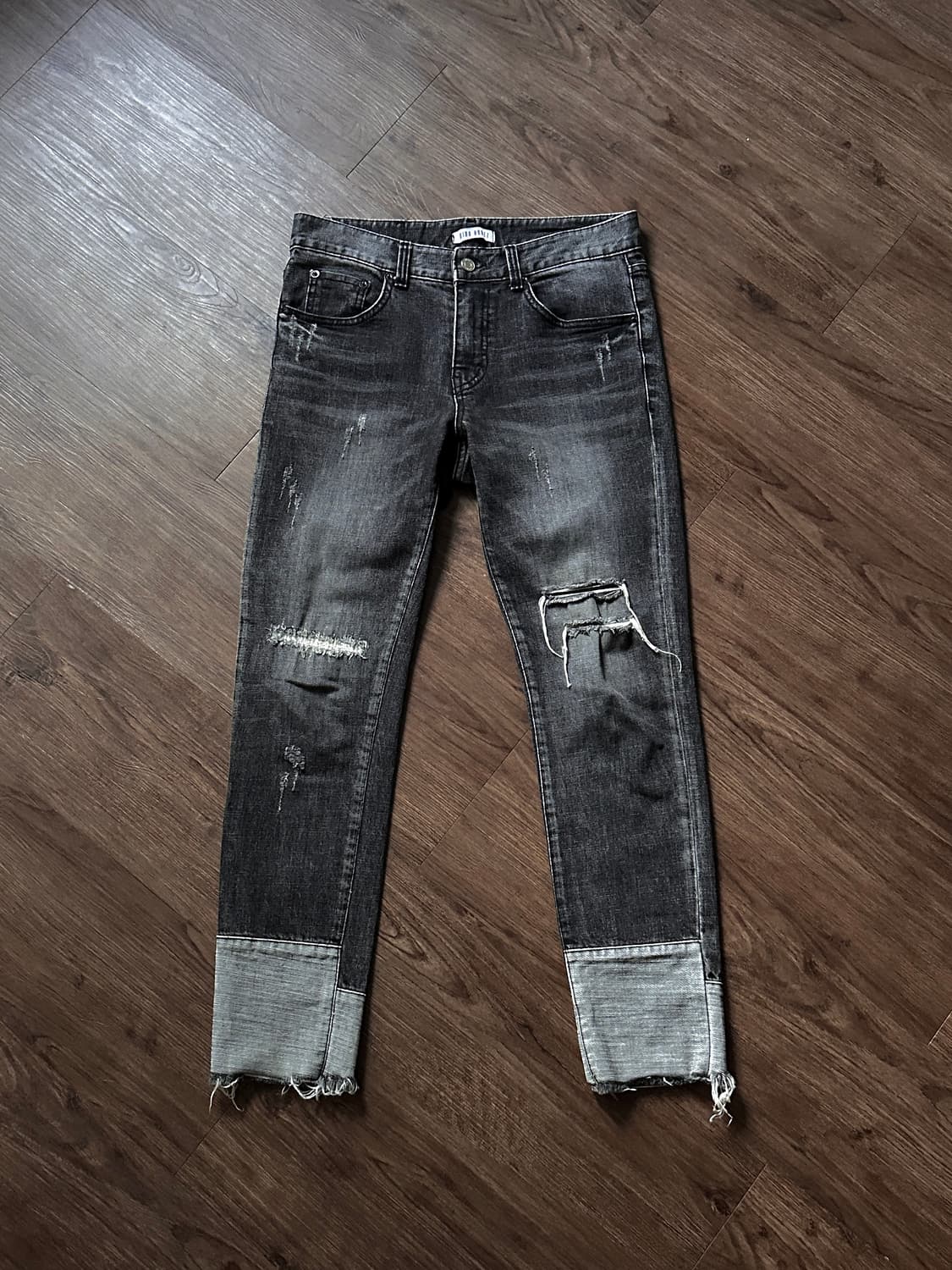 Nine Hertz 디스트레스 & 리프드 진 상품이미지6