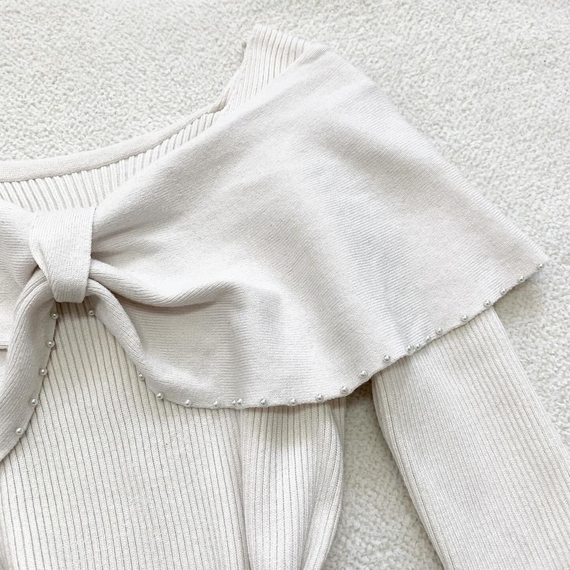 grl 뮤트크림 리본 오프숄더 니트 상품이미지2