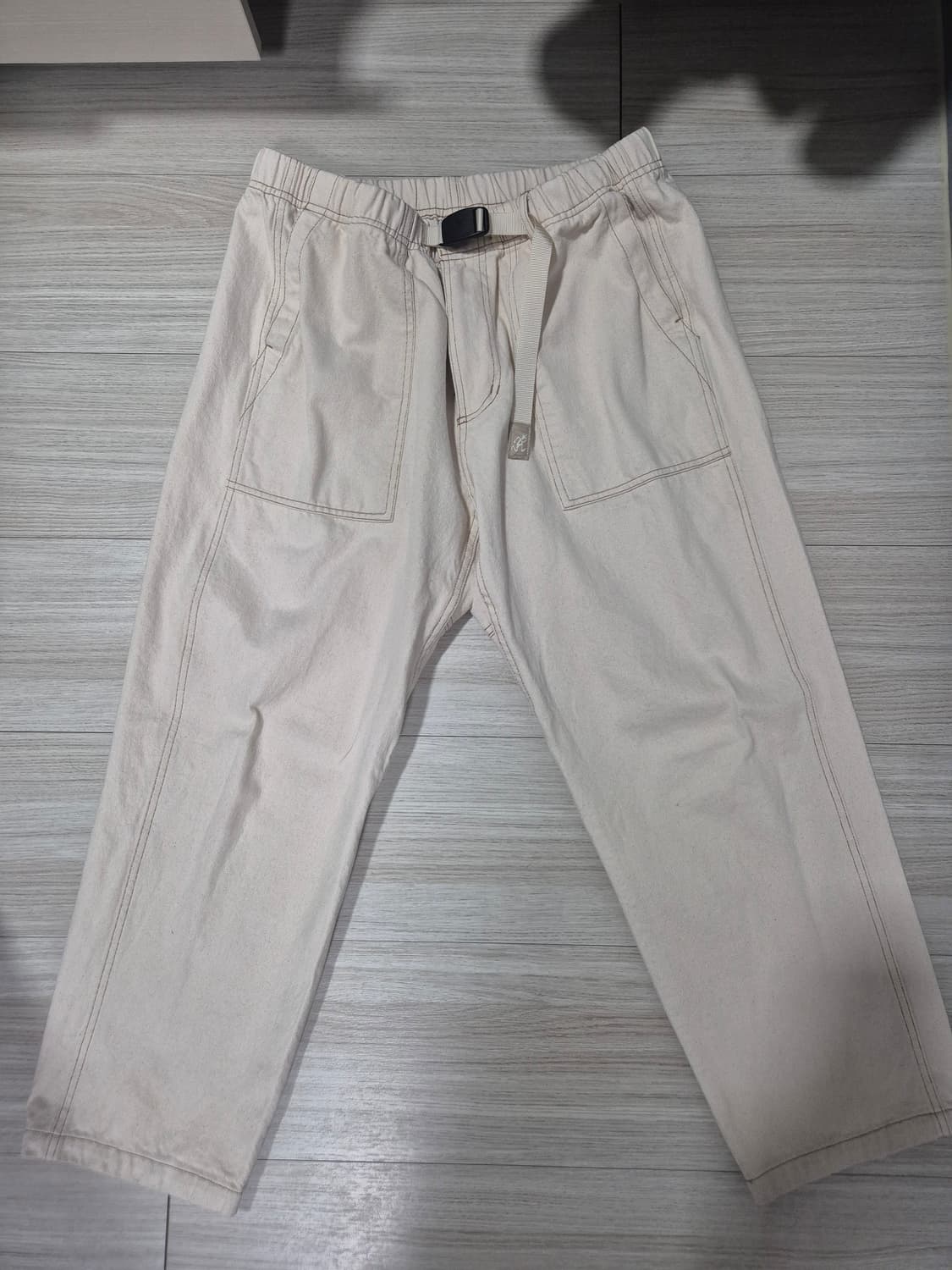 그라미치 루즈테이퍼드 에크루 라지  상품이미지1