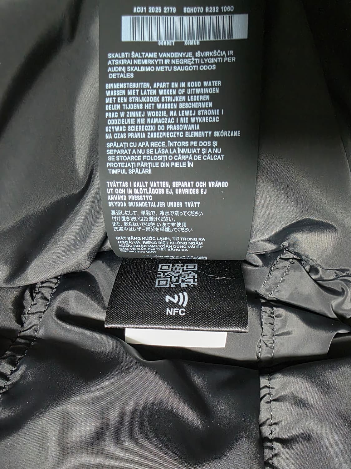 프라다 패딩 (정품) 사이즈56 (105-110) 상품이미지6