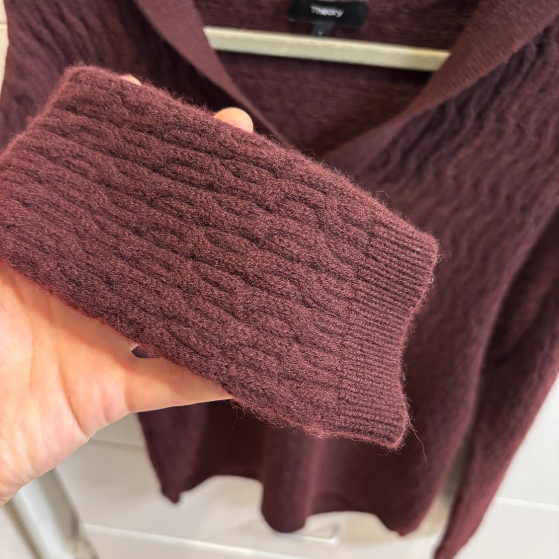 theory 띠어리 울캐시미어 버건디 세일러 카라 니트 상품이미지3