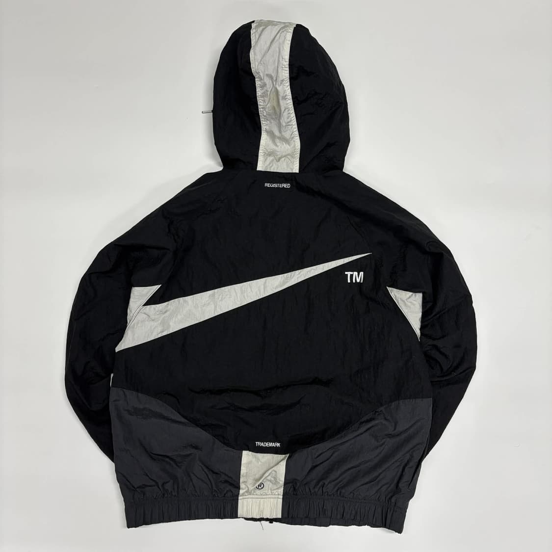 나이키 신형 빅스우시 블랙 윈드브레이커 자켓 후드집업 희귀져지(XL) 상품이미지3