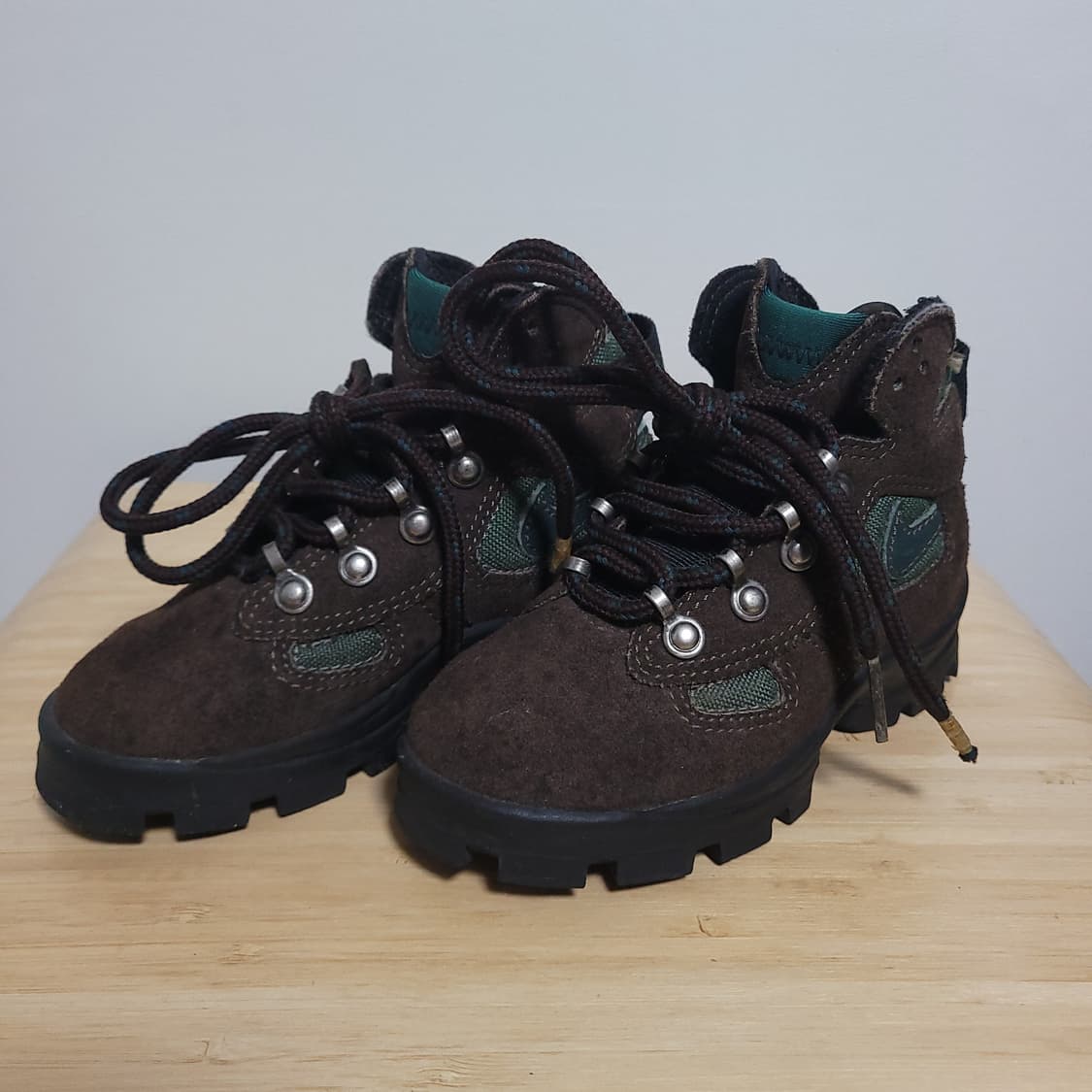 (160) NIKE 나이키 ACG 90's 키즈 하이킹 부츠 상품이미지1
