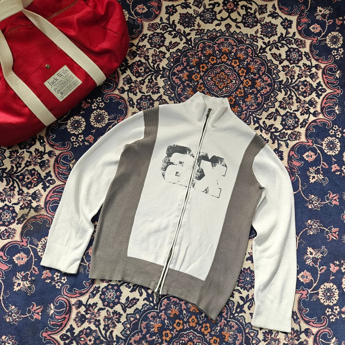 알마니익스체인지  Y2k 프린팅 하이넥 집업 자켓
 상품이미지2