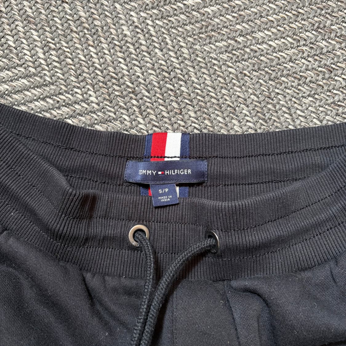 타미힐피거 로고 블랙 조거 스웨트 팬츠(S) 상품이미지6