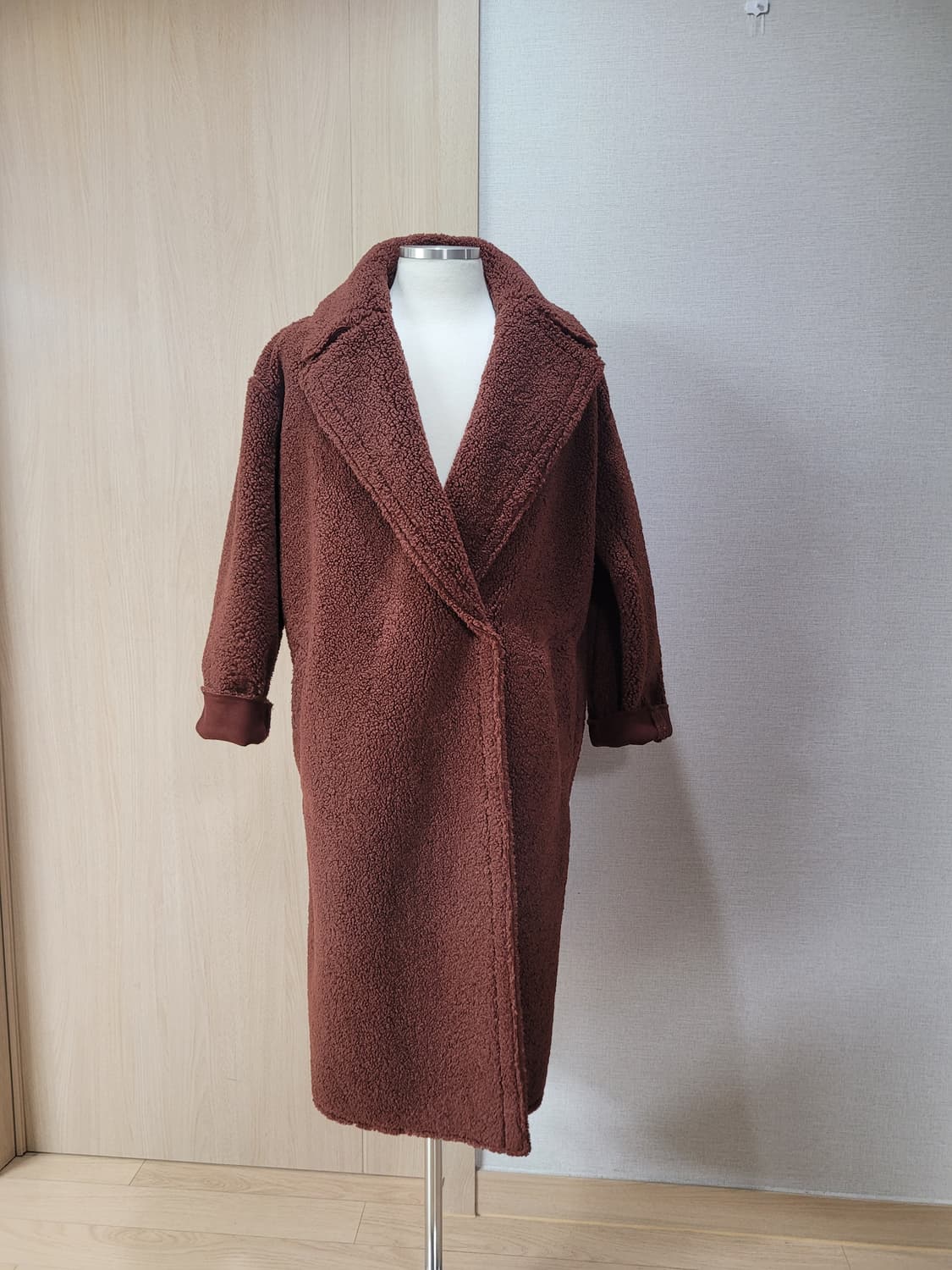 에이치커넥트 H:CONNECT 여자 테디베어 무스탕 롱코트 브라운 상품이미지1