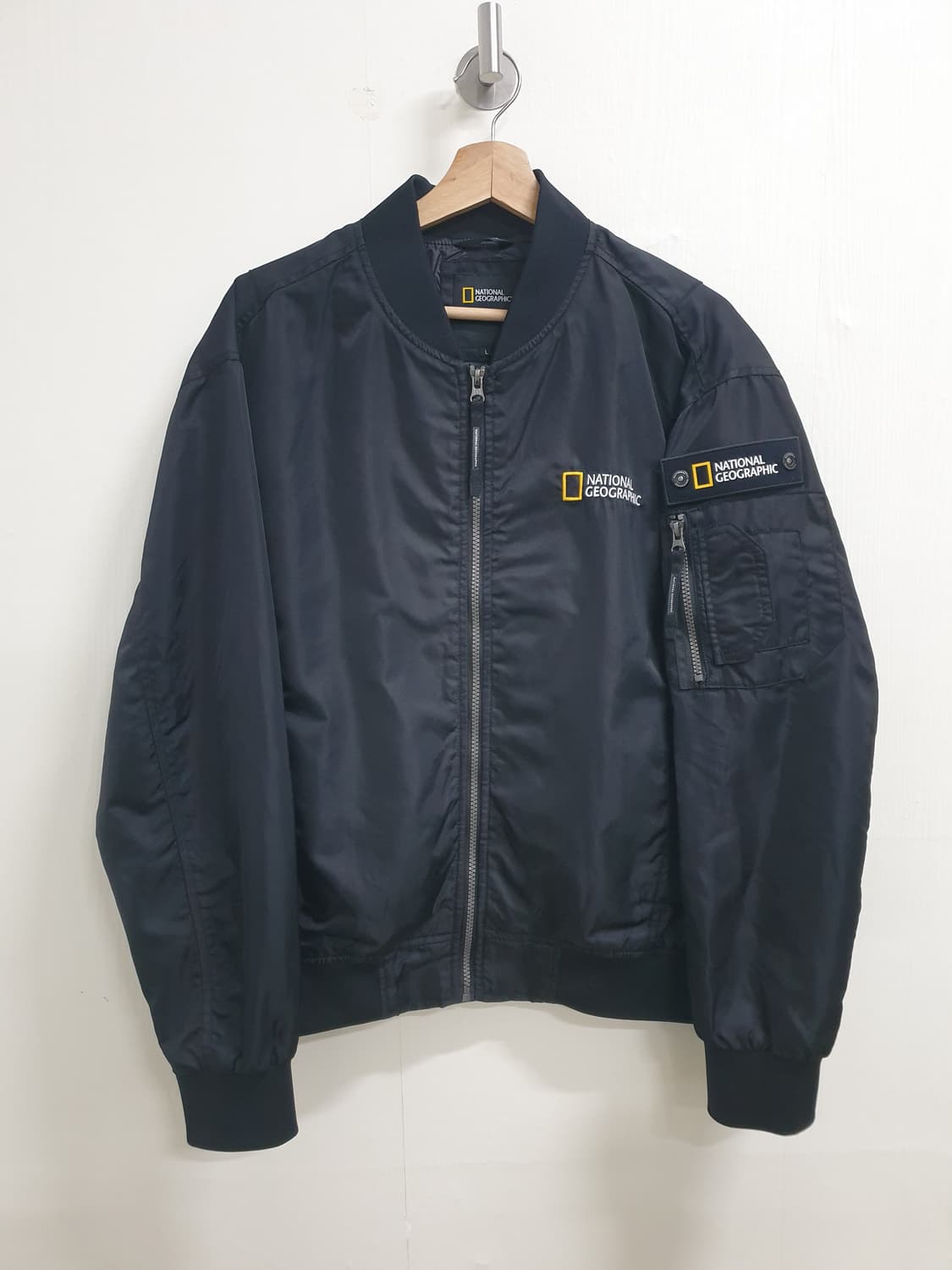 내셔널지오그래픽 MA-1 항공점퍼 블랙 100 상품이미지1