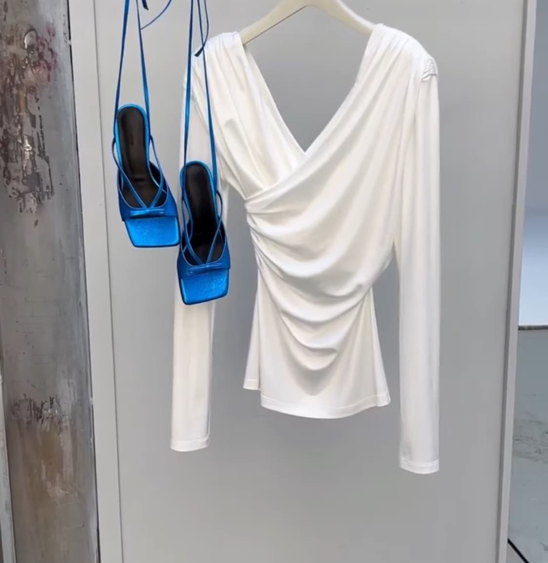 드래곤블루스 새틴저지탑 - 아이보리, 실버 상품이미지1