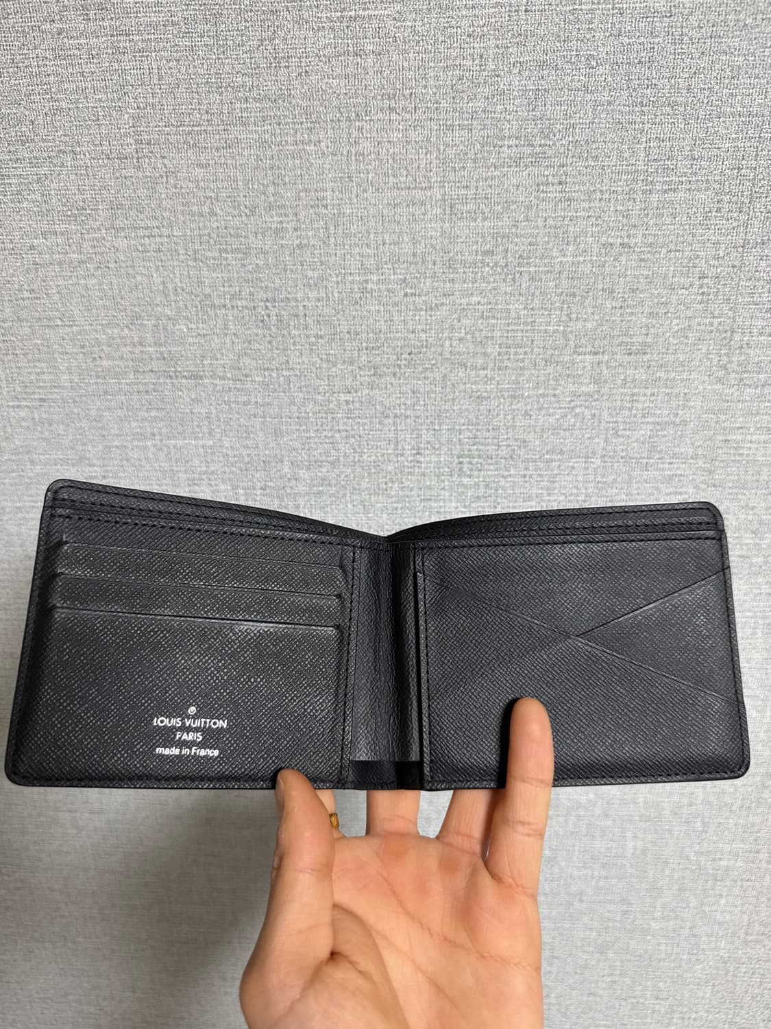 [당일배송] 루이비통 타이가 반지갑 상품이미지3