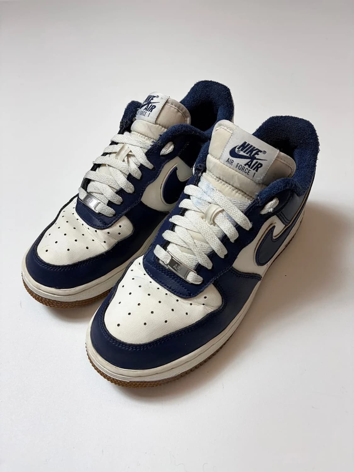 나이키 에어포스 1 '07 LV8 미드나잇 네이비 Q1466 상품이미지2