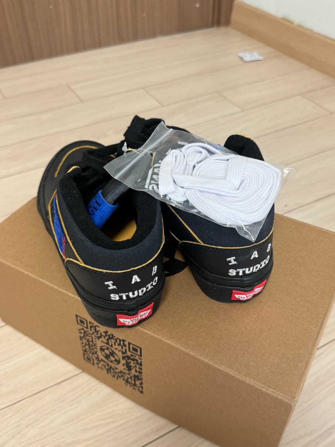 [새상품]반스 x 아이앱 스튜디오 하프 캡 블랙 퍼플 225 iab 상품이미지2