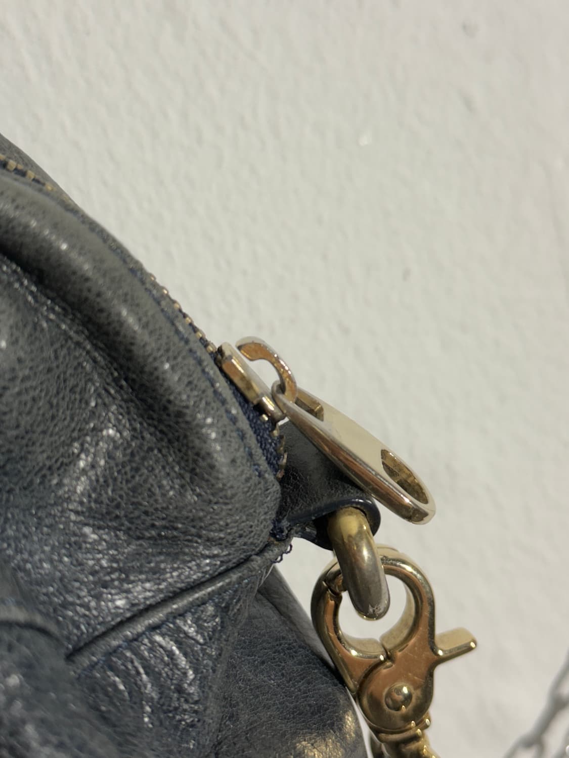 vtg 발렌티노 워시드 레더 리본 토트백 상품이미지4