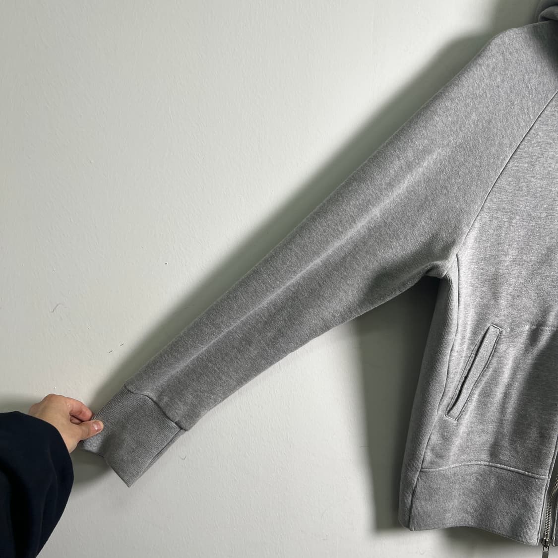 THOM BROWNE 톰브라운 사선 완장 클래식 후드 집업  상품이미지6